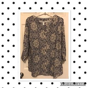 Plus Suze (1X) Women’s button down print blouse.